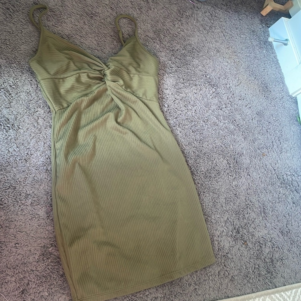 Cute green dress wore to grad 9 grad